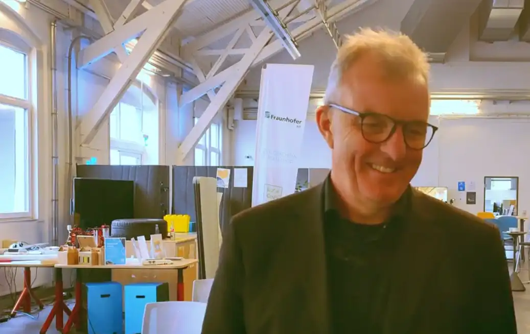 Jörg Bienert: Deutschlands KI-Robotik Chance